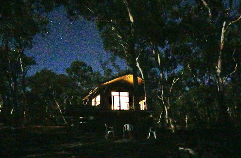 Wallabies Rest - Sydneys Hotel 2
