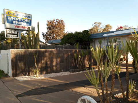 Warren Motor Inn - Sydneys Hotel 0