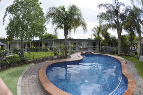 Warrina Motor Inn - Sydneys Hotel 0