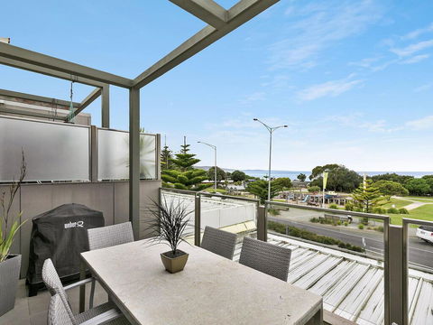 WATERFRONT TWO - Position Perfect , , , NEW LISTING 2019, , ,  - Sydneys Hotel 1
