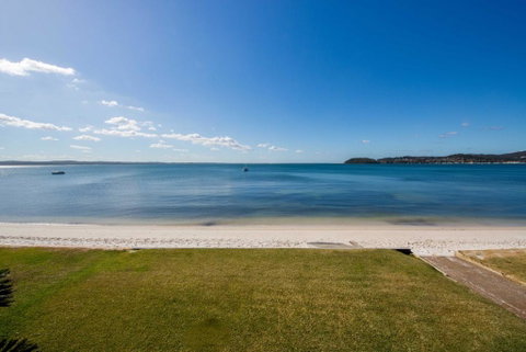 Waterfront Wonderland Foreshore Drive 41 - Sydneys Hotel 3