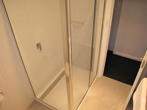 Clarke Street - Sydneys Hotel 4