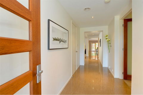 Newington Lakehouse - Sydneys Hotel 15