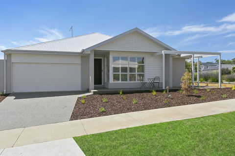 Tidal Changes - Rejuvenate Stays - Sydneys Hotel 9