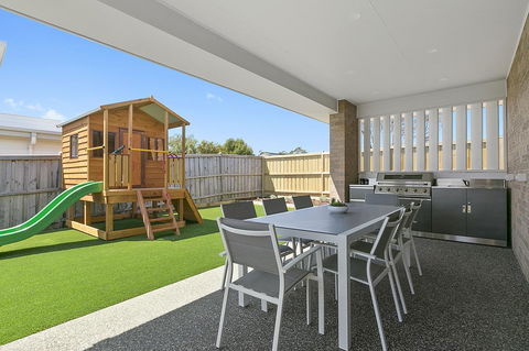 Tidal Changes - Rejuvenate Stays - Sydneys Hotel 0