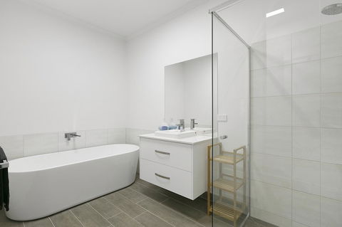 Tidal Changes - Rejuvenate Stays - Sydneys Hotel 8