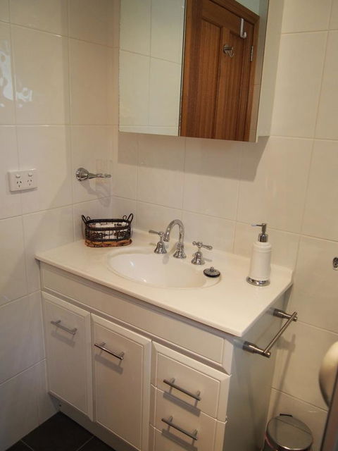 Bundjil Studio - Sydneys Hotel 28