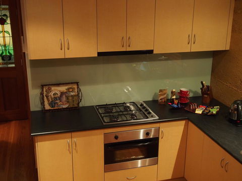 Bundjil Studio - Sydneys Hotel 26