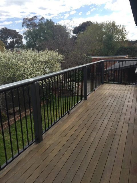 Bricks And Roses - Sydneys Hotel 5