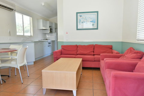 BIG4 Breeze Holiday Parks - Rainbow Beach - Sydneys Hotel 5