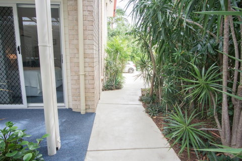Debbie\'s Place - Sydneys Hotel 8