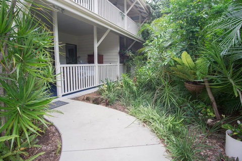 Debbie\'s Place - Sydneys Hotel 13