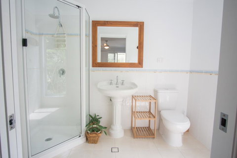 Debbie\'s Place - Sydneys Hotel 10