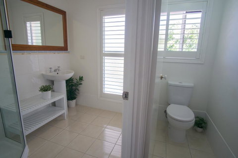 Debbie\'s Place - Sydneys Hotel 30