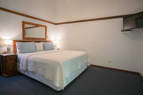 Debbie\'s Place - Sydneys Hotel 38