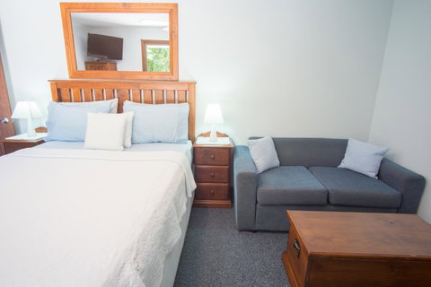 Debbie\'s Place - Sydneys Hotel 2