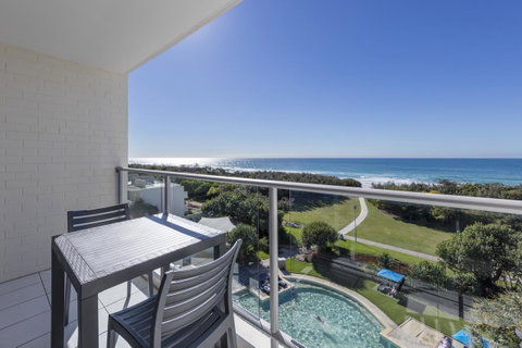 Ramada By Wyndham Marcoola Beach - Sydneys Hotel 16