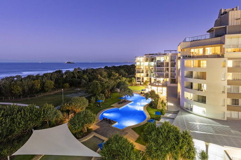 Ramada By Wyndham Marcoola Beach - Sydneys Hotel 6