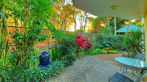 Rainbow Getaway Holiday Apartments - Sydneys Hotel 24