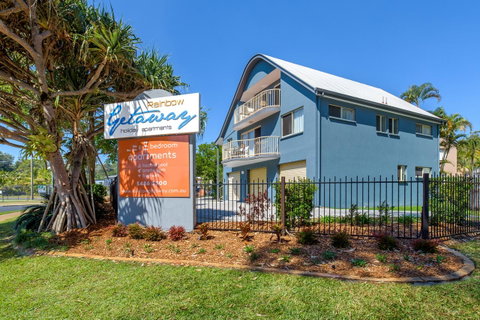 Rainbow Getaway Holiday Apartments - Sydneys Hotel 1