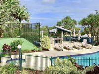 Book Sunrise Beach Accommodation Vacations Sydneys Hotel Sydneys Hotel