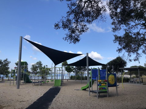 Bribie Island Hotel - Sydneys Hotel 23
