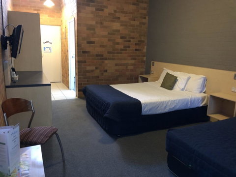 Bribie Island Hotel - Sydneys Hotel 17