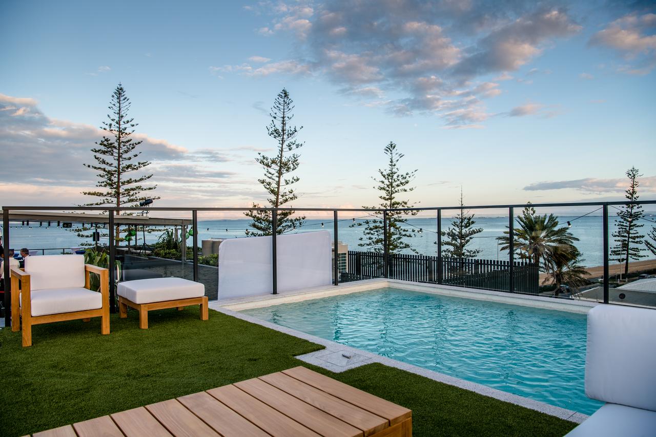 Margate QLD Sydneys Hotel