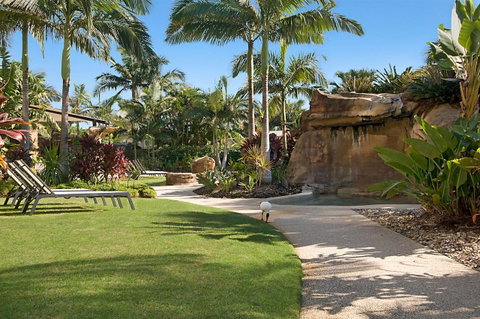 The Mirage Resort Alexandra Headland - Sydneys Hotel 3