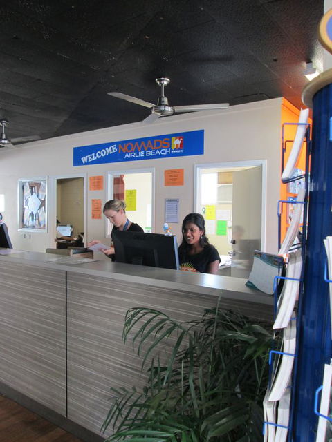 Nomads Airlie Beach - Sydneys Hotel 27