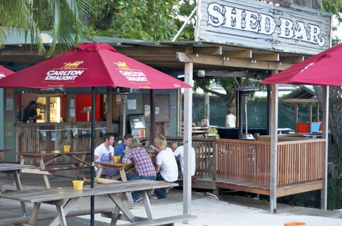 Nomads Airlie Beach - Sydneys Hotel 28