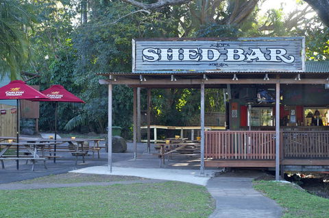 Nomads Airlie Beach - Sydneys Hotel 35