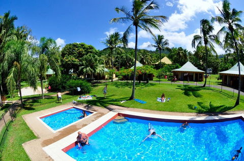 Nomads Airlie Beach - Sydneys Hotel 6