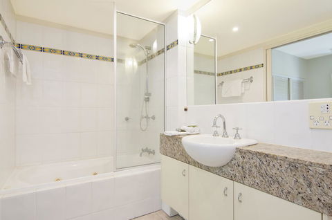 Mowbray By The Sea - Sydneys Hotel 26