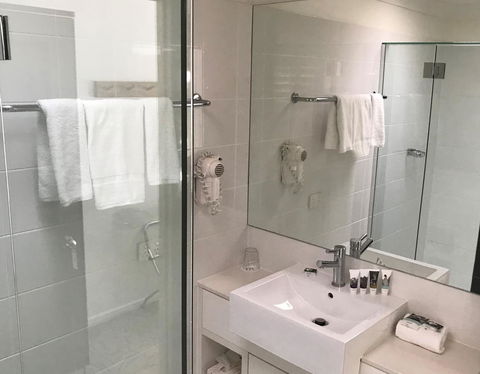 Mercure Clear Mountain Lodge - Sydneys Hotel 4