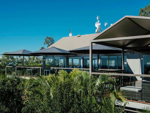Mercure Clear Mountain Lodge - Sydneys Hotel 36
