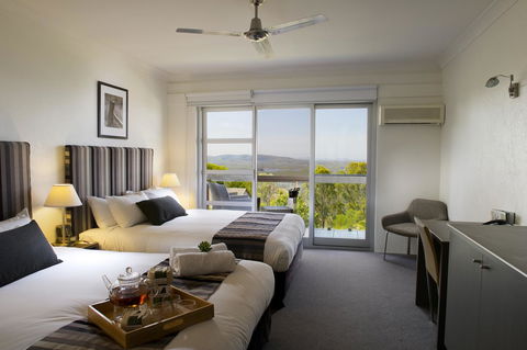 Mercure Clear Mountain Lodge - Sydneys Hotel 6
