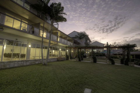 Mercure Clear Mountain Lodge - Sydneys Hotel 14