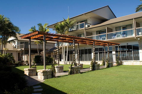 Mercure Clear Mountain Lodge - Sydneys Hotel 16