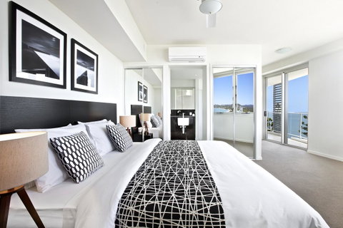 Oshen Holiday Apartments Yeppoon - Sydneys Hotel 8