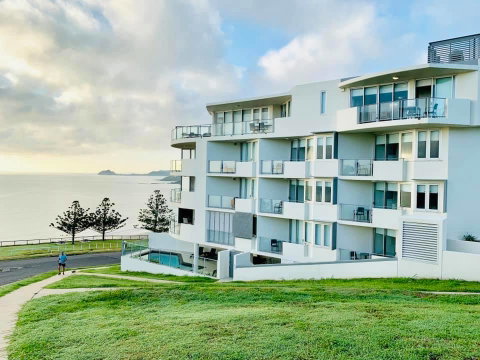 Oshen Holiday Apartments Yeppoon - Sydneys Hotel 3