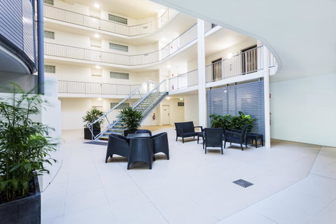 Oshen Holiday Apartments Yeppoon - Sydneys Hotel 23
