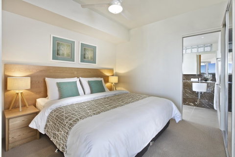 Oshen Holiday Apartments Yeppoon - Sydneys Hotel 9