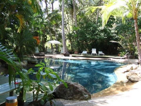 Poinciana 112 - Sydneys Hotel 1