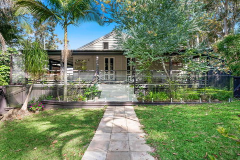 Noosa Hinterland Retreat - Sydneys Hotel 14