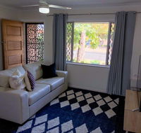 Picnic Point Villas - Sydneys Hotel
