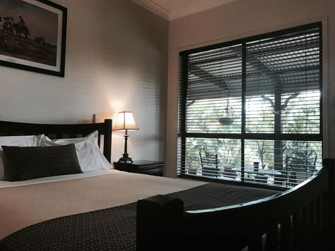 The Bearded Dragon Boutique Hotel - Sydneys Hotel 0
