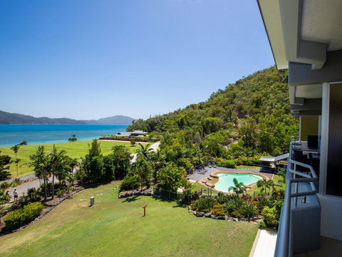 Beach Lodges - Sydneys Hotel 6