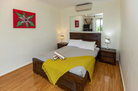 Beach Lodges - Sydneys Hotel 30