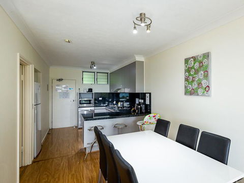 Beach Lodges - Sydneys Hotel 28